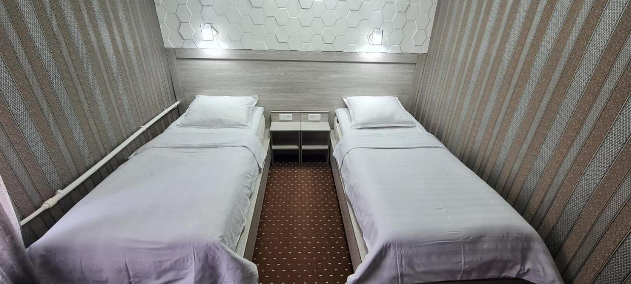 Osiyo Apartment เฟอร์กานา ภายนอก รูปภาพ