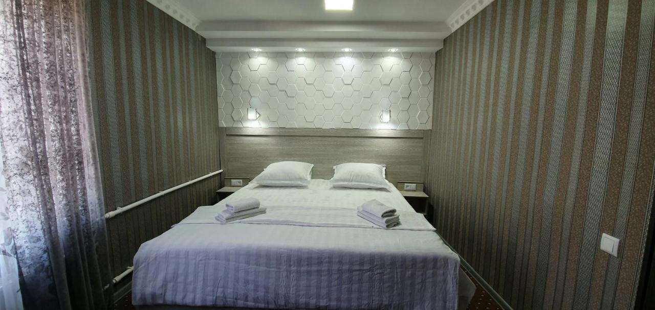 Osiyo Apartment เฟอร์กานา ภายนอก รูปภาพ