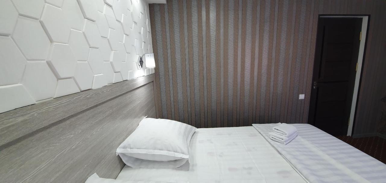 Osiyo Apartment เฟอร์กานา ภายนอก รูปภาพ