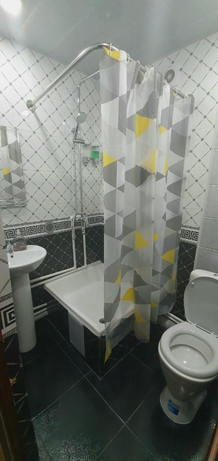 Osiyo Apartment เฟอร์กานา ภายนอก รูปภาพ